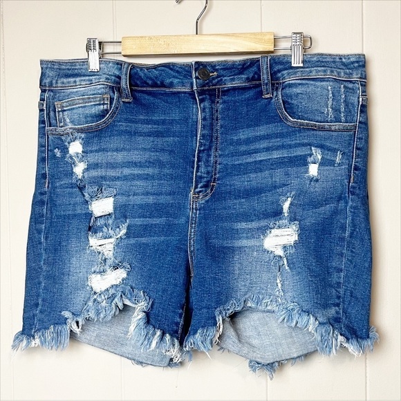 Cello High Rise Denim Shorts 3X stretch distressed midi plus size ripped cut off - Picture 13 of 14